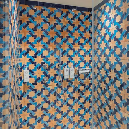 Alojamento de Acomodação e Pequeno-almoço Five