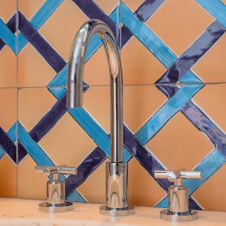 Oda ve Kahvaltı Five Positano