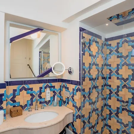 Oda ve Kahvaltı Five Positano