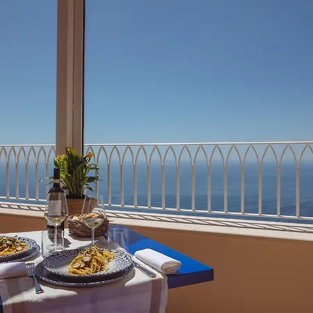Bed & Breakfast Five *