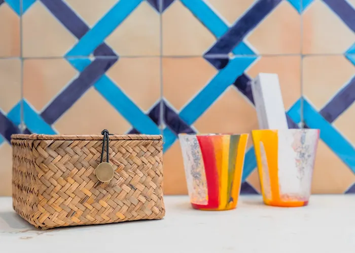 Five ベッド・アンド・ブレックファスト