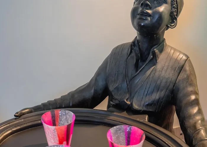 Five ベッド・アンド・ブレックファスト 3*