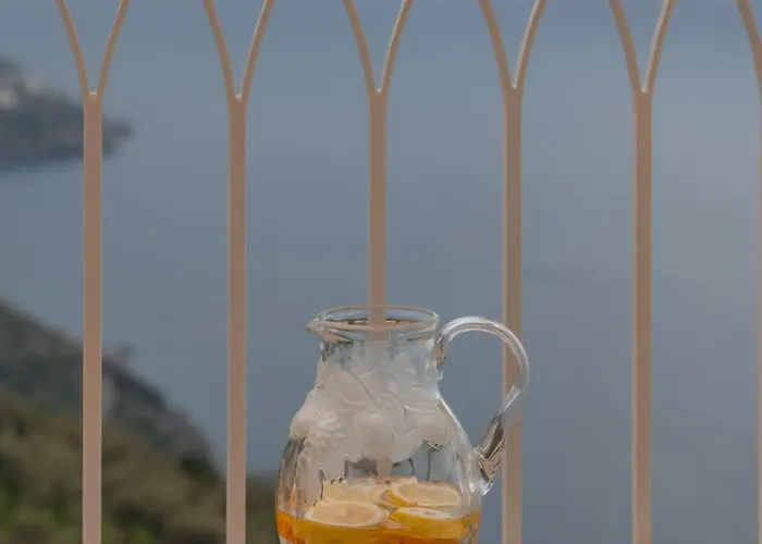 ベッド・アンド・ブレックファスト Five ポジターノ