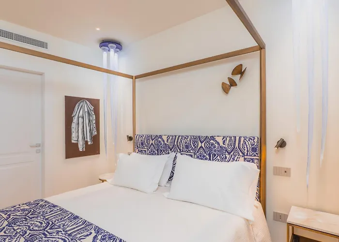 ベッド・アンド・ブレックファスト Five