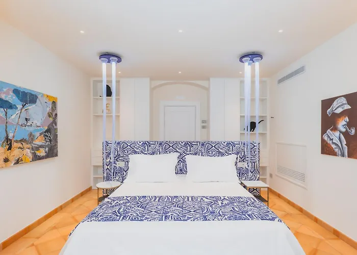 ベッド・アンド・ブレックファスト Five 3*