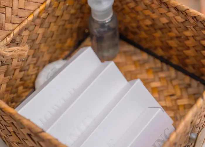 ベッド・アンド・ブレックファスト Five