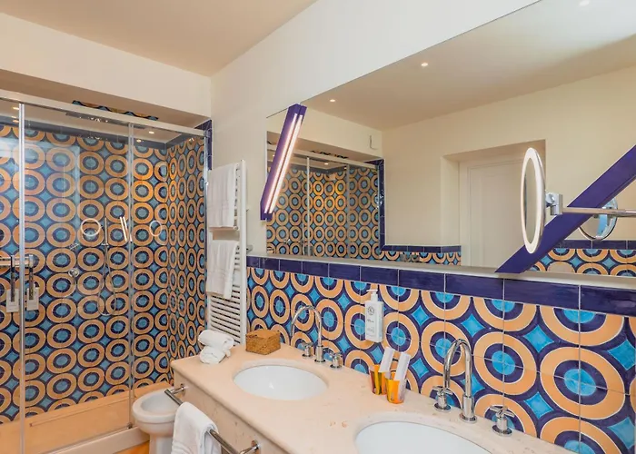 Five ポジターノ