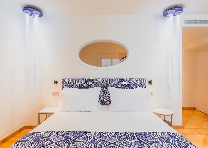 Five ベッド・アンド・ブレックファスト