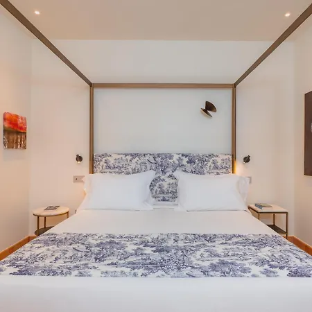 Bed & Breakfast Five - Dimora D'arte