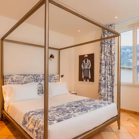 Bed & Breakfast Five - Dimora D'arte