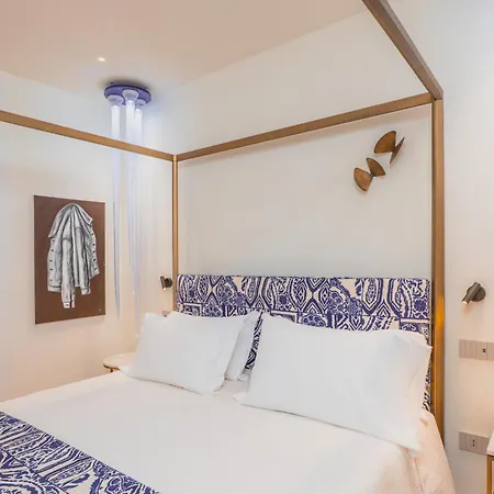 Bed & Breakfast Five - Dimora D'arte
