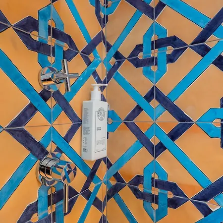 Five Отель типа 