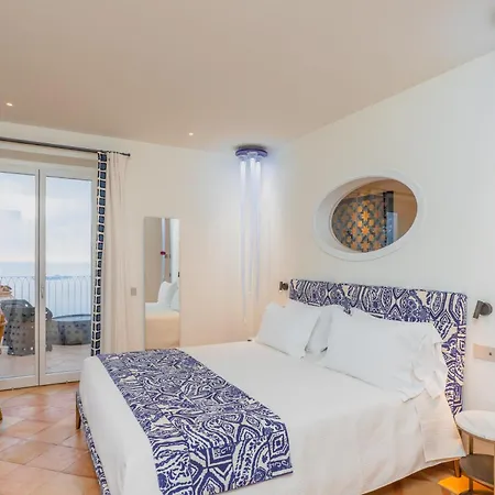 Bed & Breakfast Five - Dimora D'arte Positano